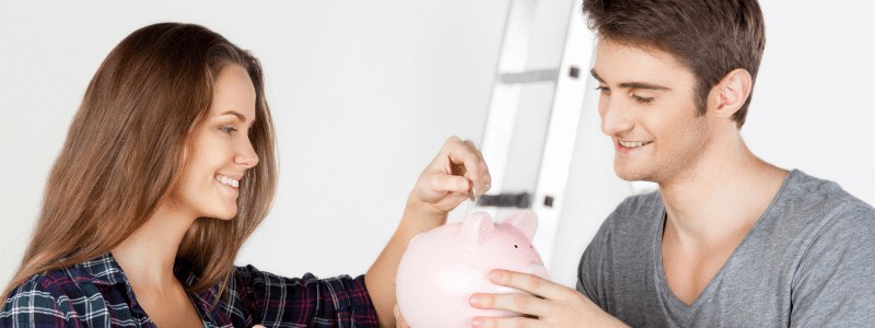 couple saving money for their household relocation